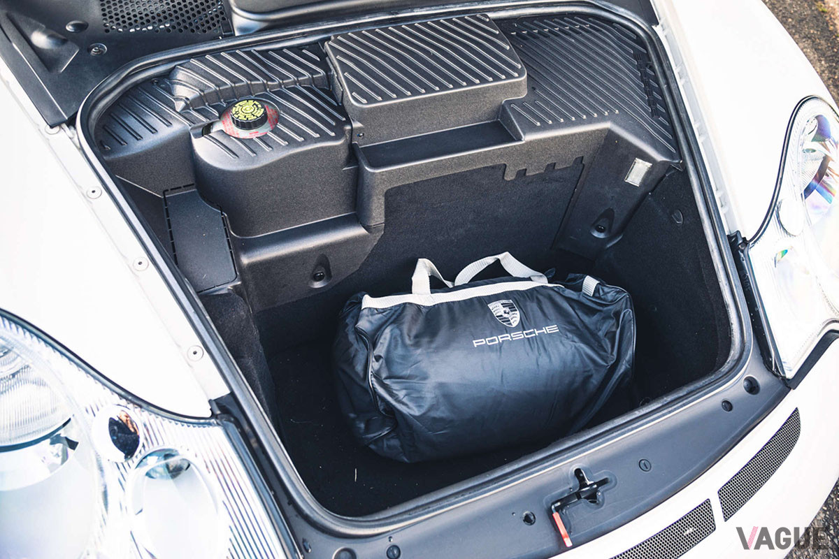 約1730万−1960万円の予想落札価格が提示されているポルシェ「911 GT3 RS」（996型）（C）Silverstone Auctions Limited 2021