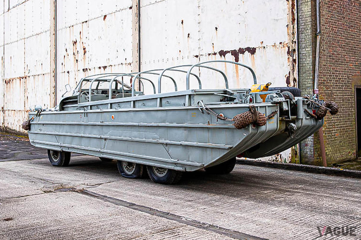 約490万円で落札された水陸両用車GMC「DUKW 353」（C）Bonhams 2001-2021