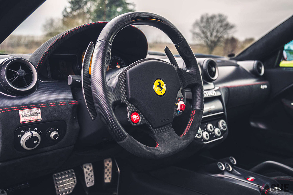 約6130万円で落札された左ハンドル仕様のフェラーリ「599 GTO」（C）Silverstone Auctions Limited 2021