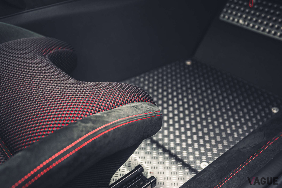 約6130万円で落札された左ハンドル仕様のフェラーリ「599 GTO」（C）Silverstone Auctions Limited 2021