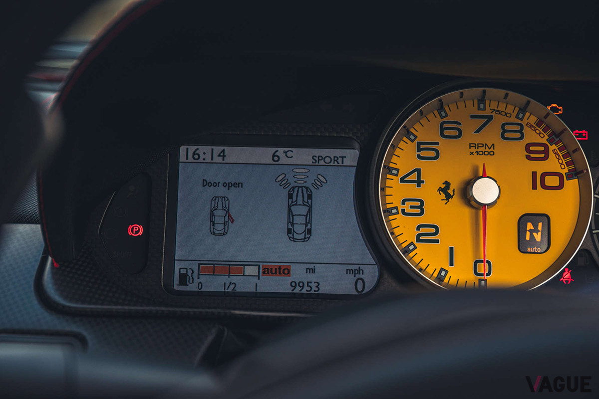 約7550万円で落札された右ハンドル仕様のフェラーリ「599 GTO」（C）Silverstone Auctions Limited 2021