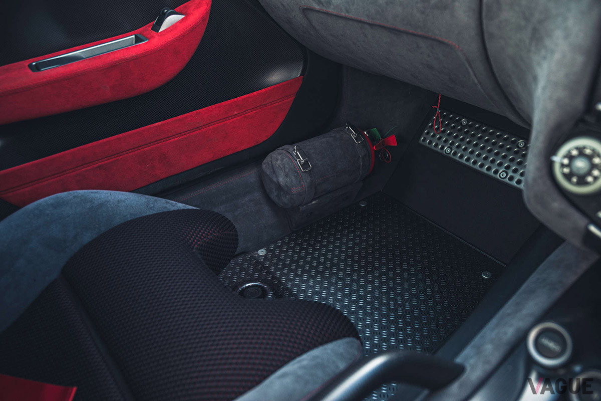 約7550万円で落札された右ハンドル仕様のフェラーリ「599 GTO」（C）Silverstone Auctions Limited 2021