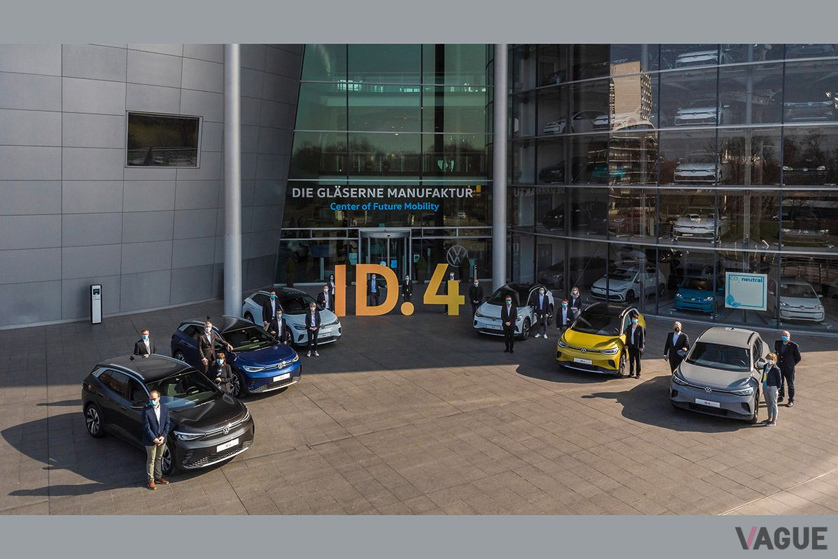 VW「ID.4」の納車式の様子
