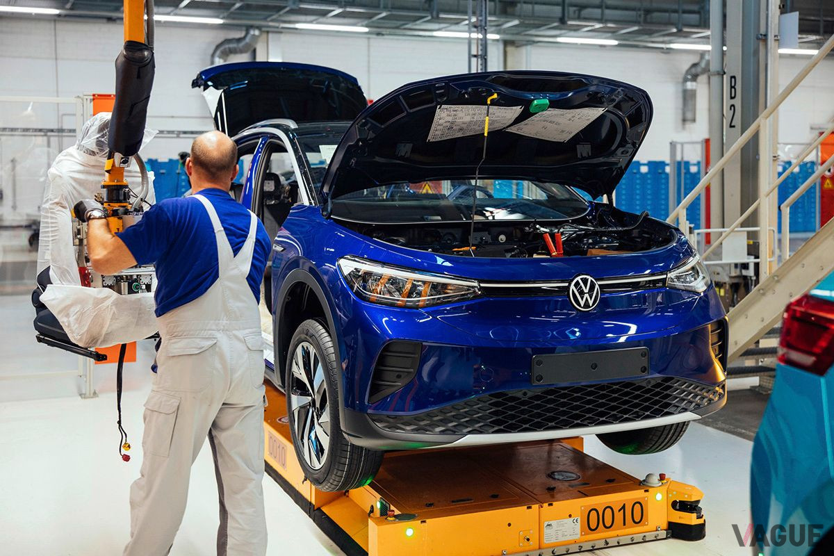 VWツヴィッカウ工場（ドイツ）での「ID.4」生産風景
