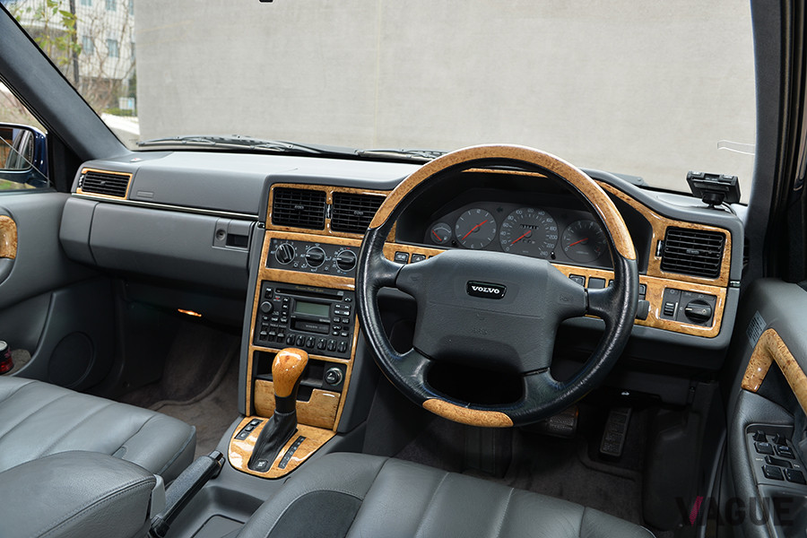 1998年式「S90クラシック」の内装
