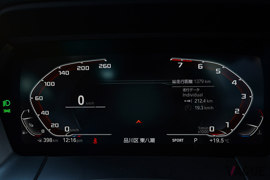 Z4 M40iのメーター。スープラとは異なるデザインだ