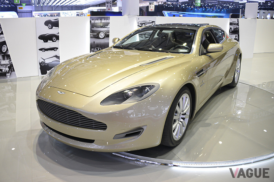アストンマーティン「V12ヴァンキッシュ」をベースとした「ジェットII」。2013年のジュネーブモーターショーで展示されていた様子