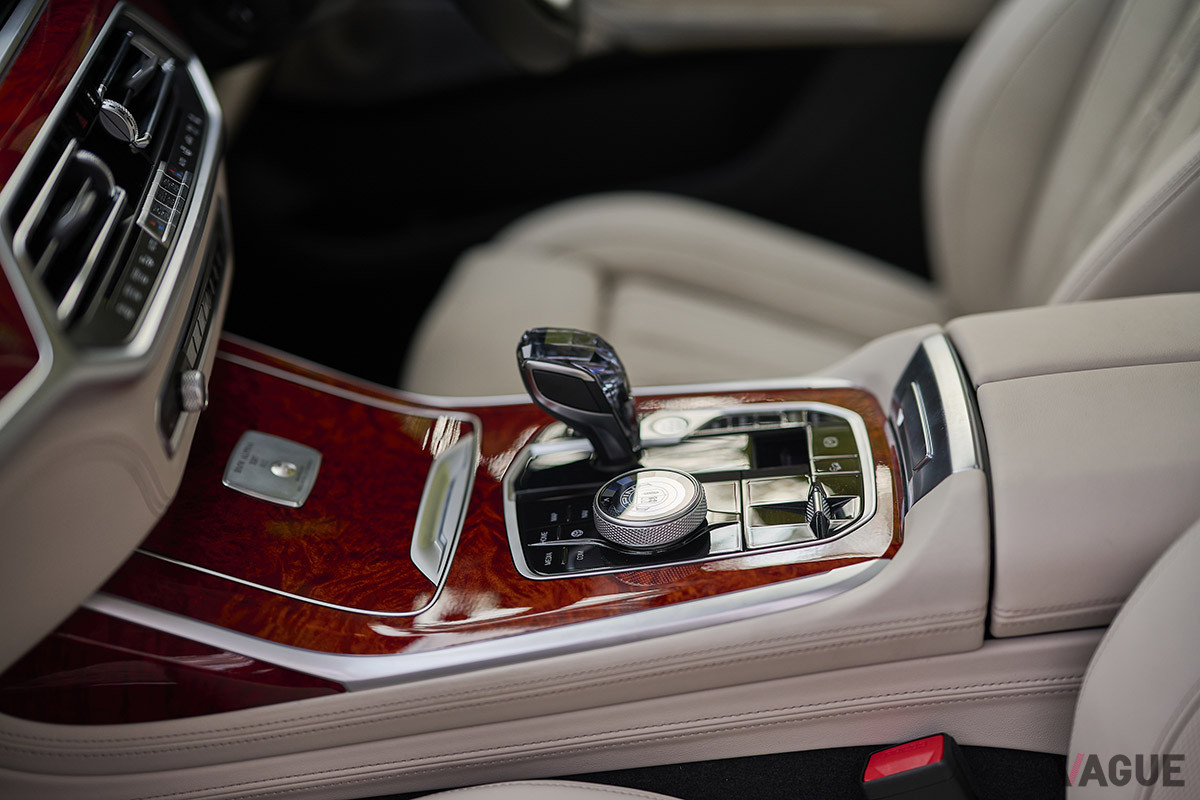 iDriveのロータリーコマンダーにアルピナの紋章