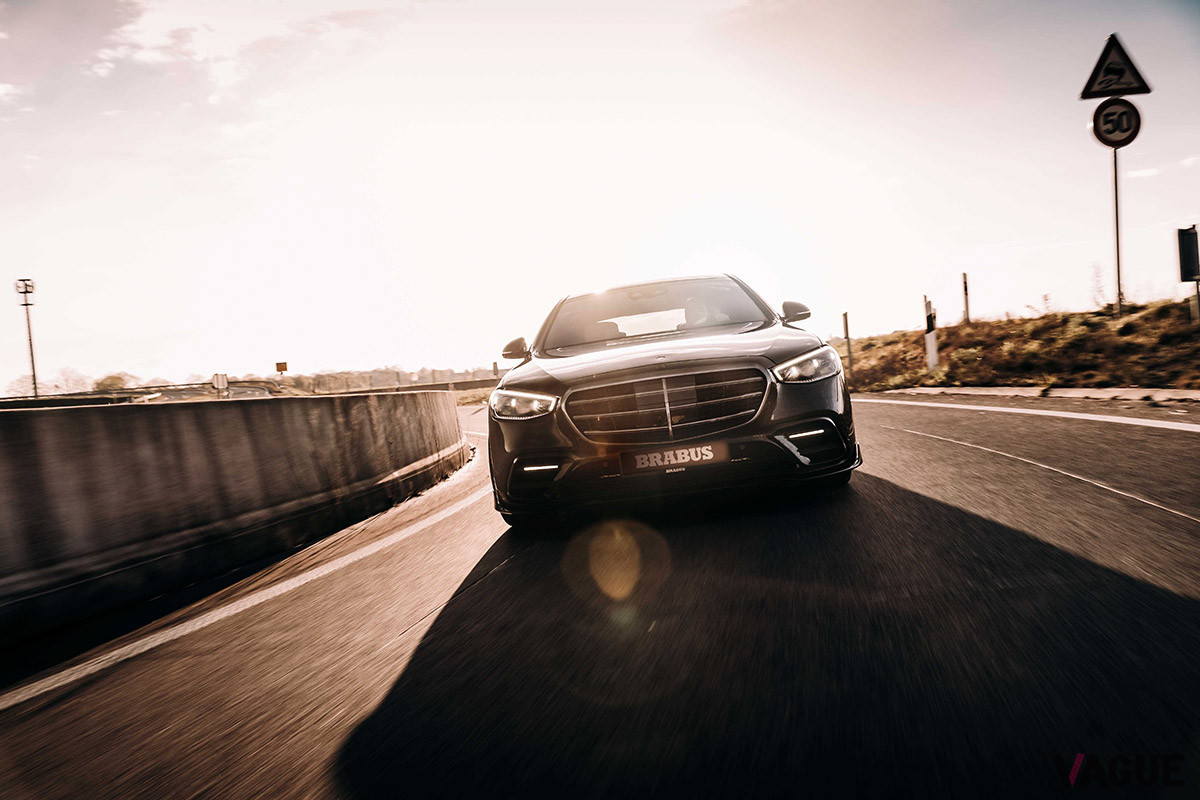 S500 4MATICの0−100km／h加速は4.7秒