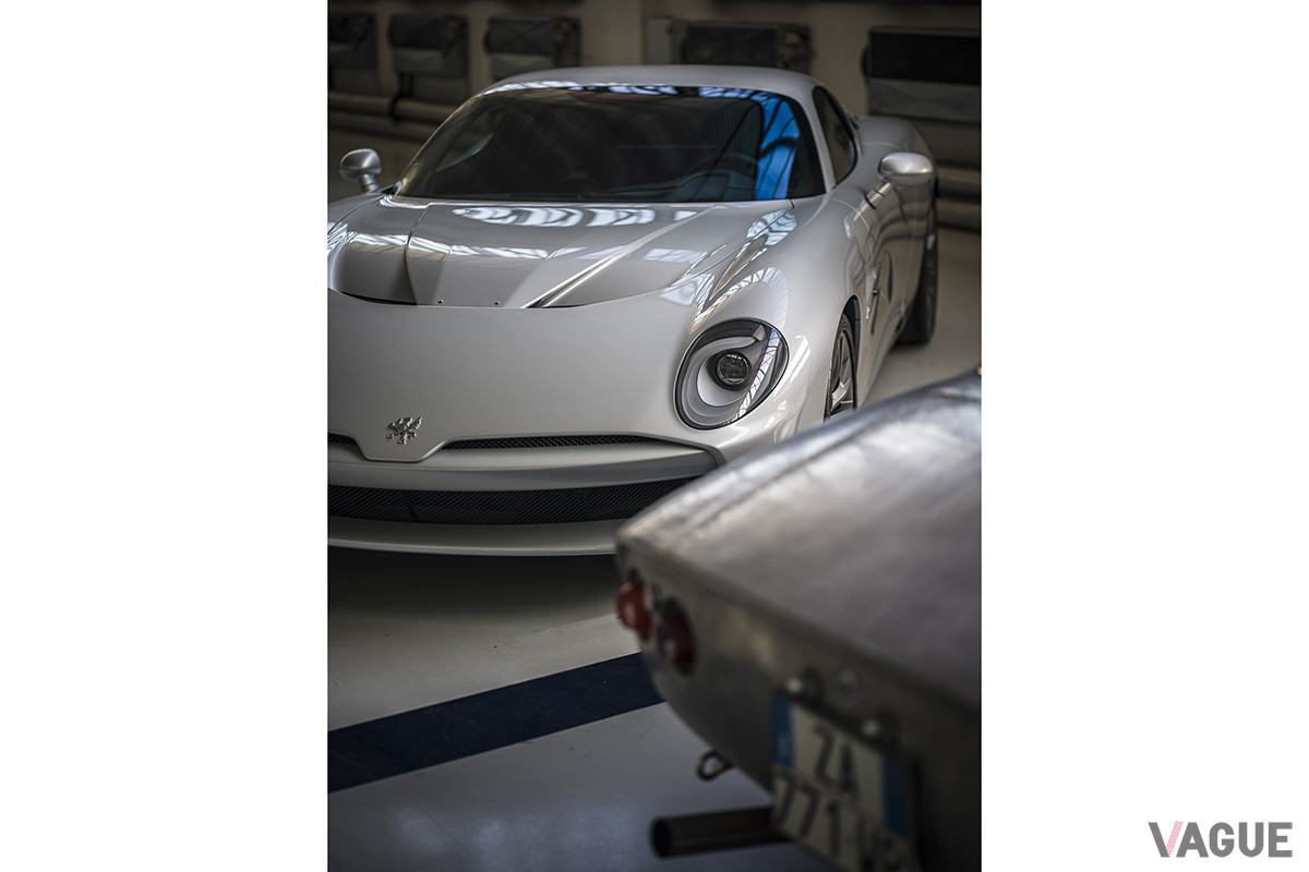 イゾ・リヴォルタ「GTZ」（写真奥）と「A3C」（写真手前）