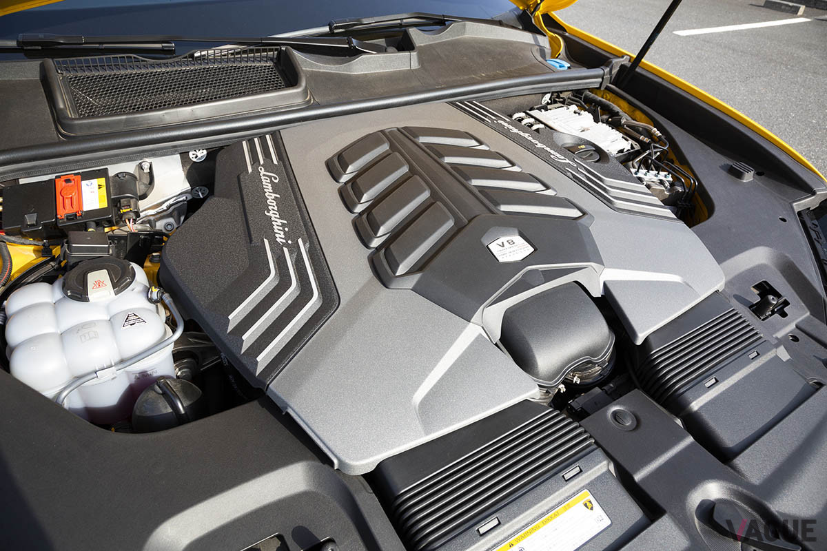 ランボルギーニ「ウルス」のエンジンは4リッターV型8気筒ツインターボです