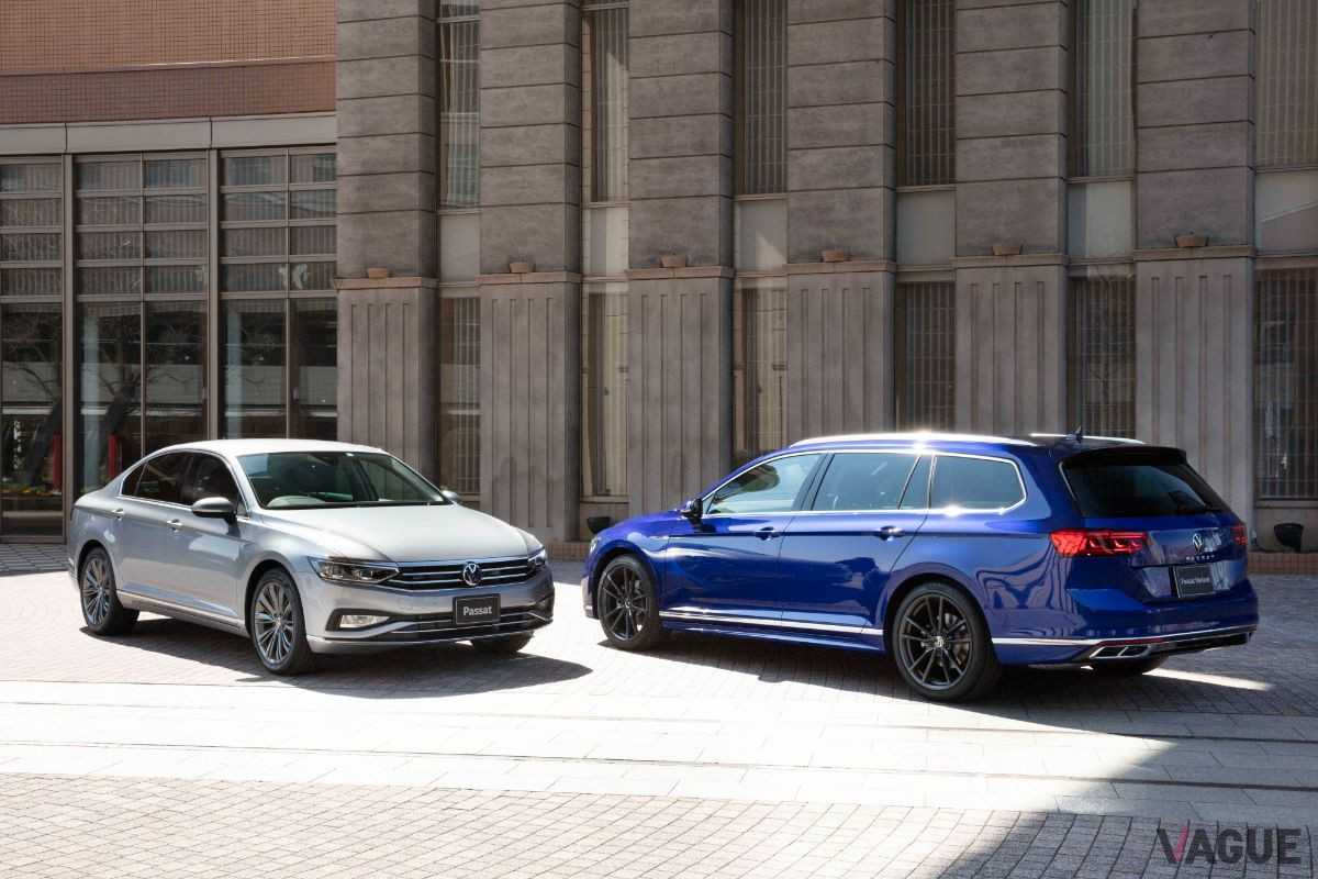 VW改良新型「パサートヴァリアント」と「パサート」