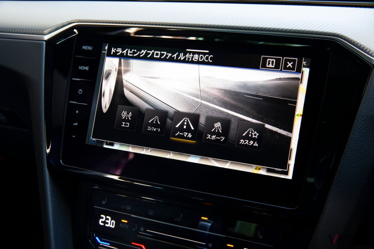 VW改良新型「パサートヴァリアント Rライン」のドライブモード設定