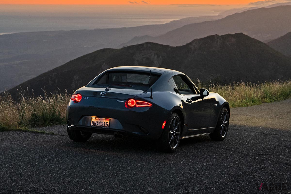 マツダ「MX-5　RF」