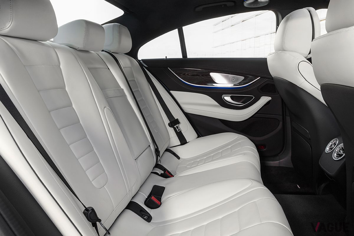 メルセデス・ベンツ改良新型「CLS」のリアシート