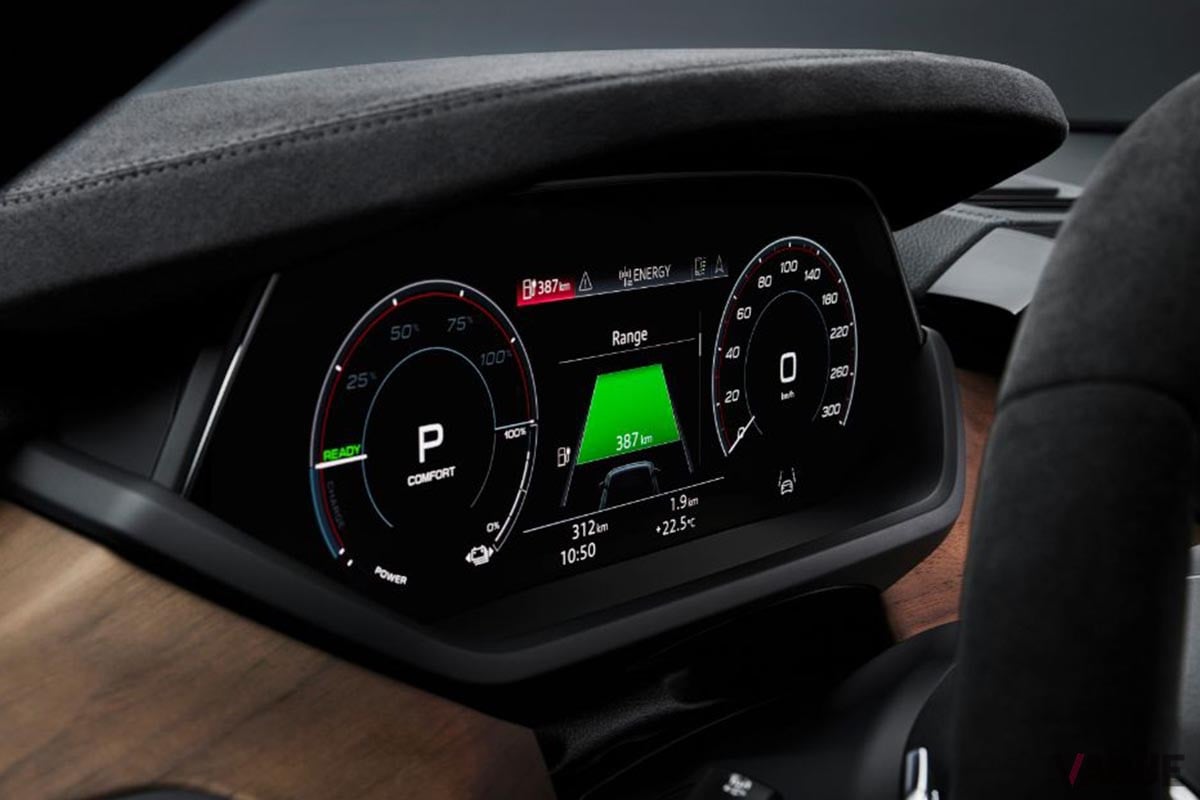 アウディ「RS e-tron GT」のメーター