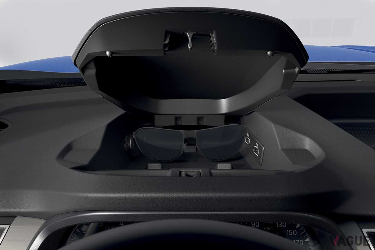 ルノー新型「エクスプレス」のフロントトレイ