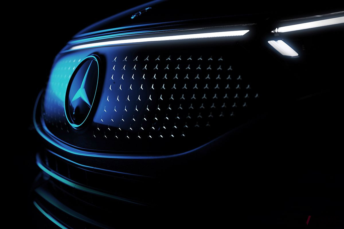 メルセデス・ベンツ新型「EQS」のフロントデザイン