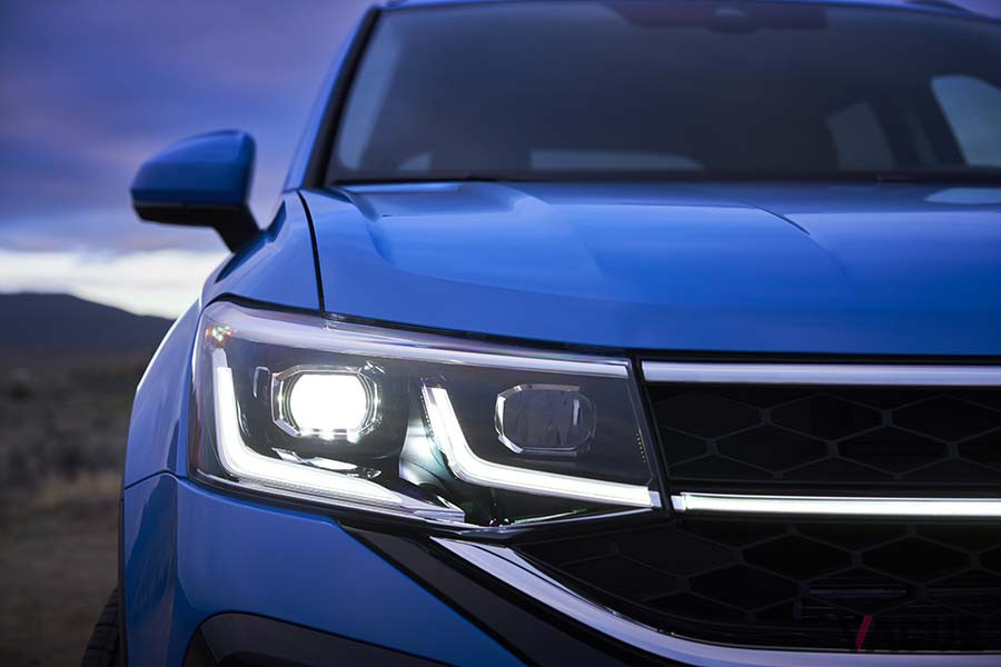 VW「タオス」のLEDヘッドライト
