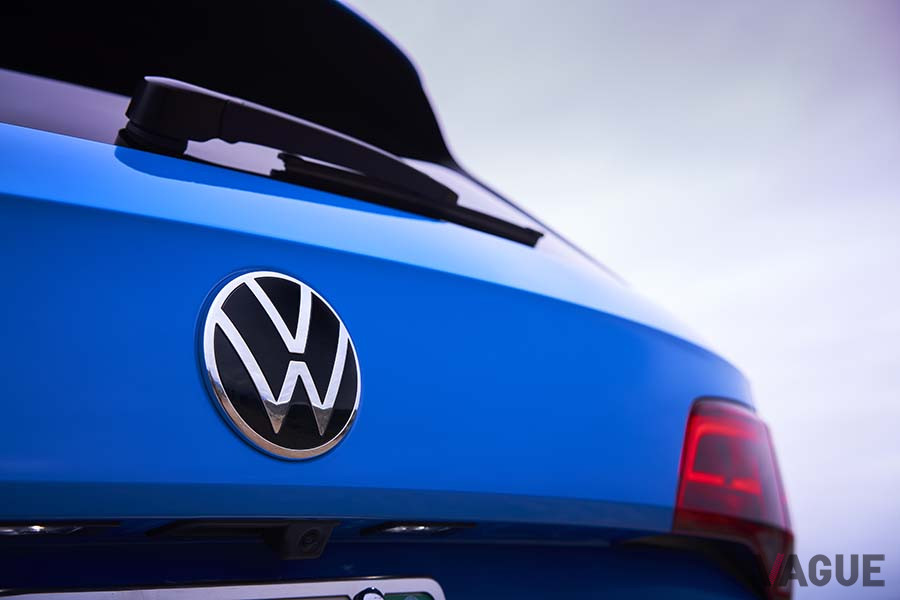 VW「タオス」のリアエンブレム