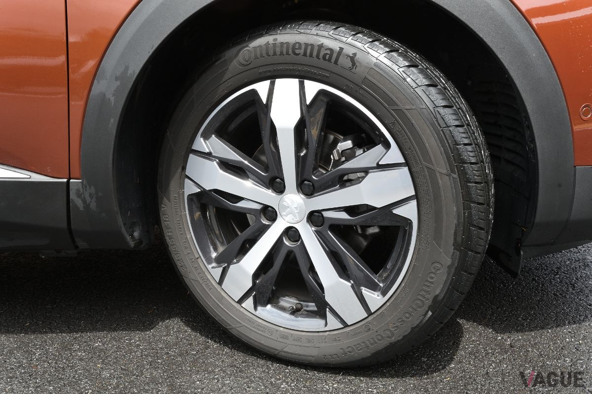 プジョー「5008」のタイヤサイズは225／55R18