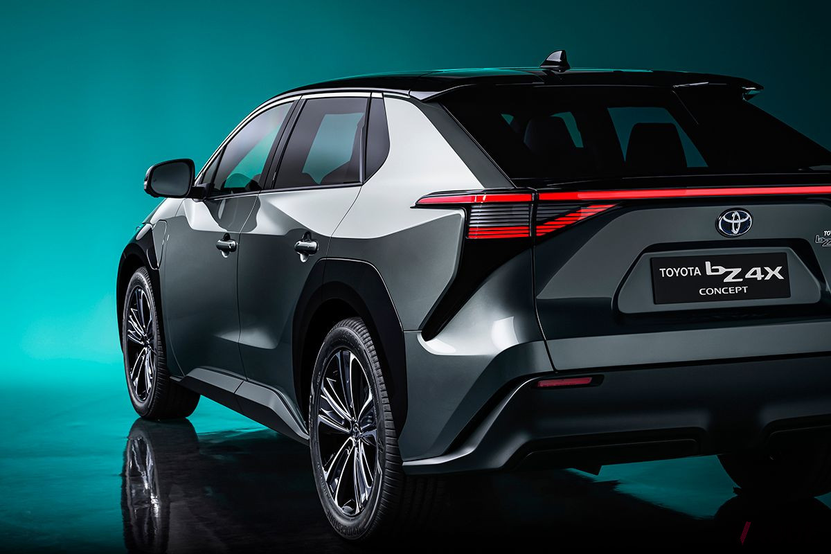 上海モーターショー2021で発表されたトヨタのEV「TOYOTA bZ4Xコンセプト」