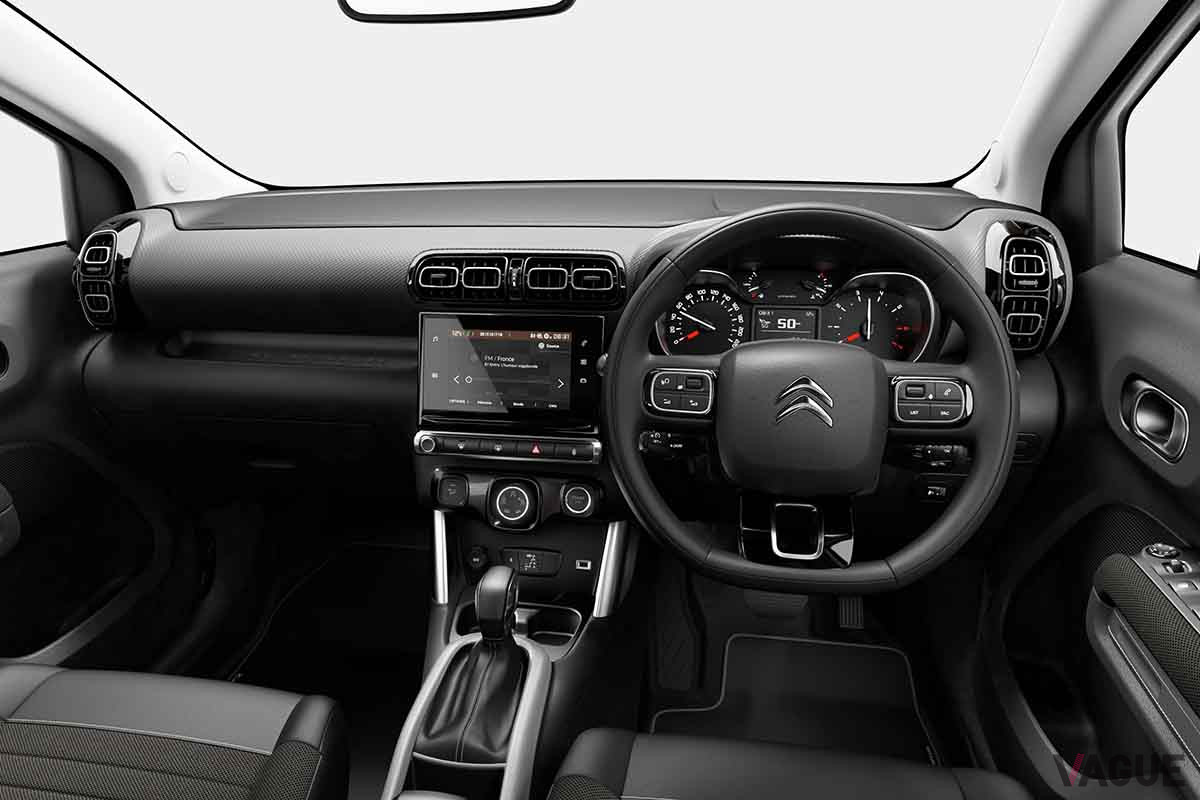 シトロエン「C3エアクロスSUV サーフエディション バイ リップカール」のインパネ