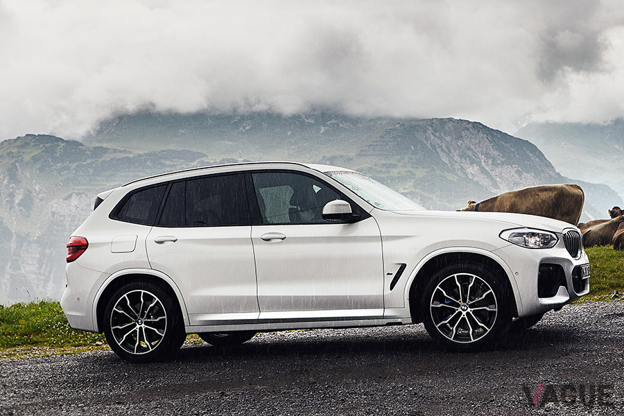 BMW X3初のPHVモデル「xDrive30e」の外観