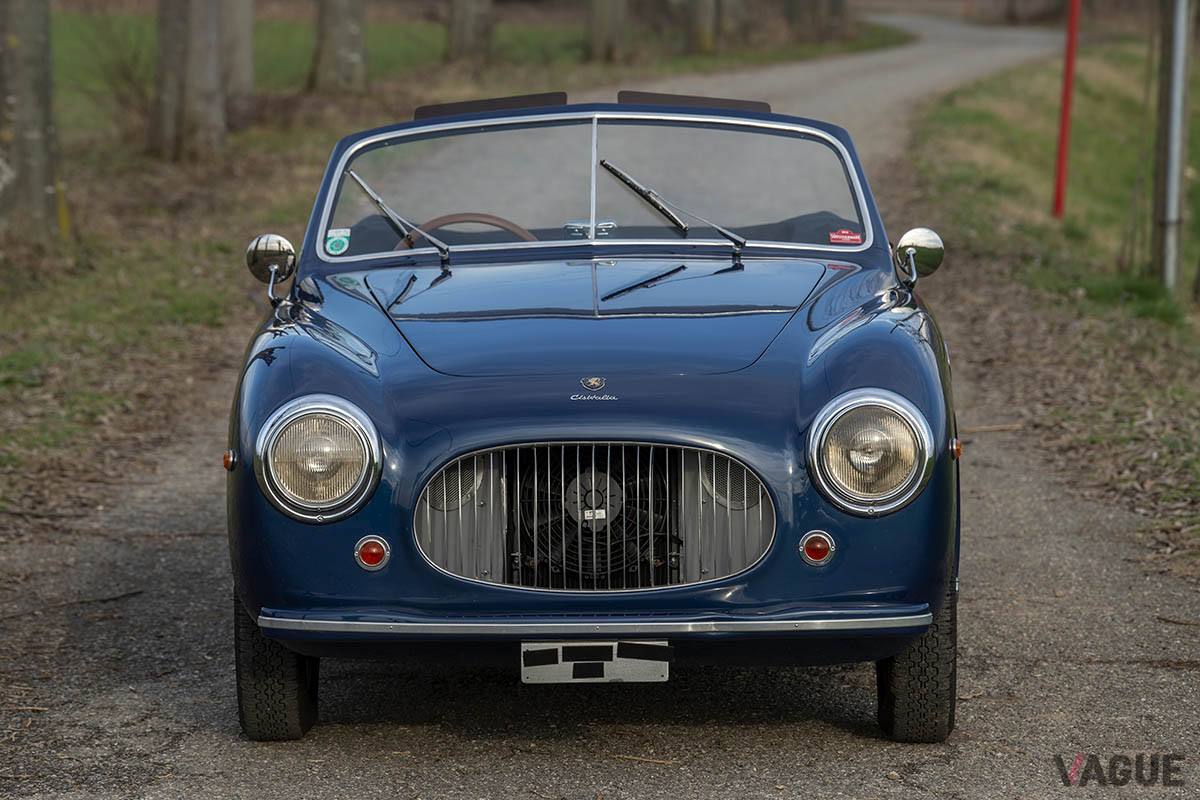 現在約5200万−5850万円で継続販売中のチシタリア「202 SC カブリオレ」（C)2021 Courtesy of RM Sotheby's