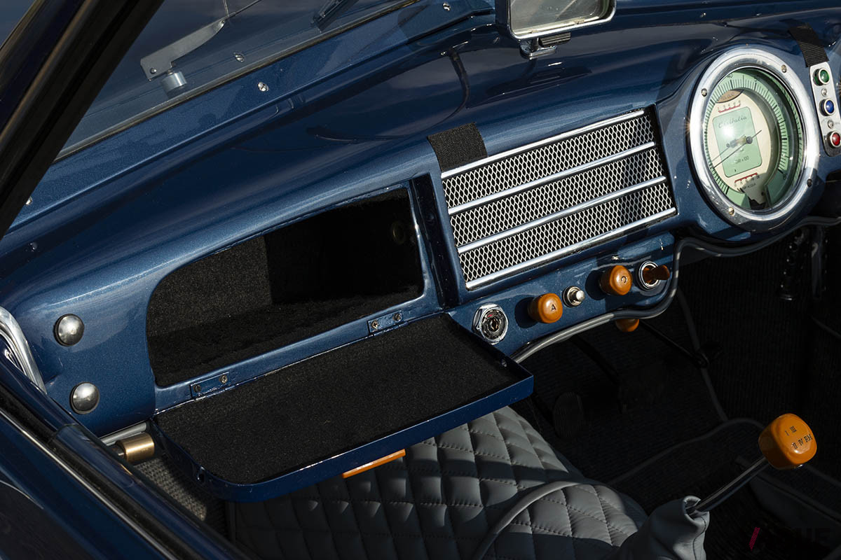 現在約5200万−5850万円で継続販売中のチシタリア「202 SC カブリオレ」（C)2021 Courtesy of RM Sotheby's