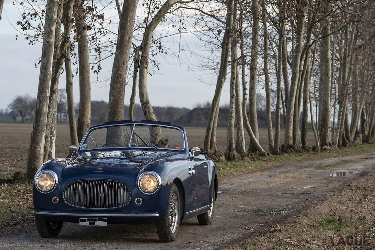 現在約5200万−5850万円で継続販売中のチシタリア「202 SC カブリオレ」（C)2021 Courtesy of RM Sotheby's
