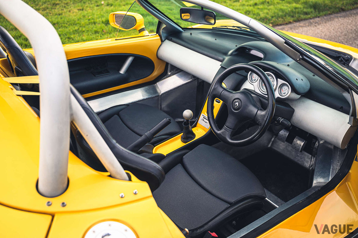 約612万円で継続販売中のルノー・スポール「スピダー」（C）Silverstone Auctions Limited 2021
