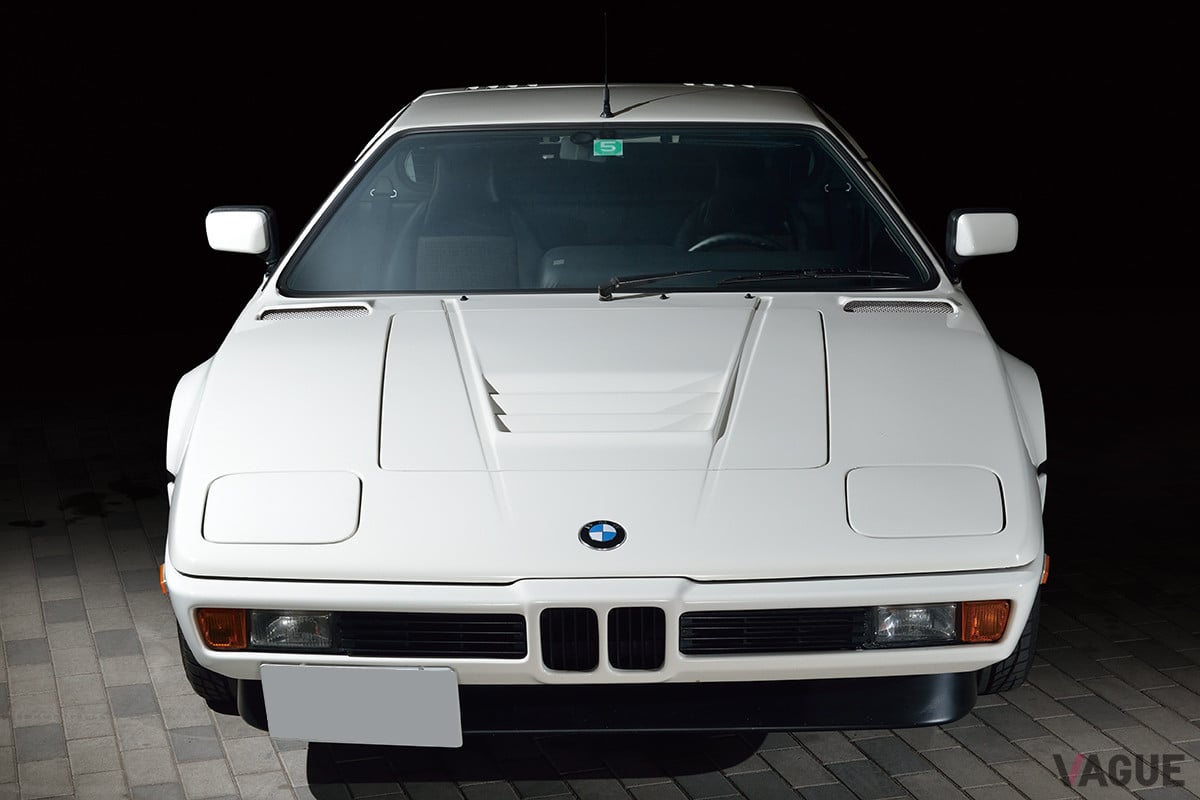 BMWターボのフロント部分を取り入れ、レーシングカーフォルムを強調させたモデルとなっている