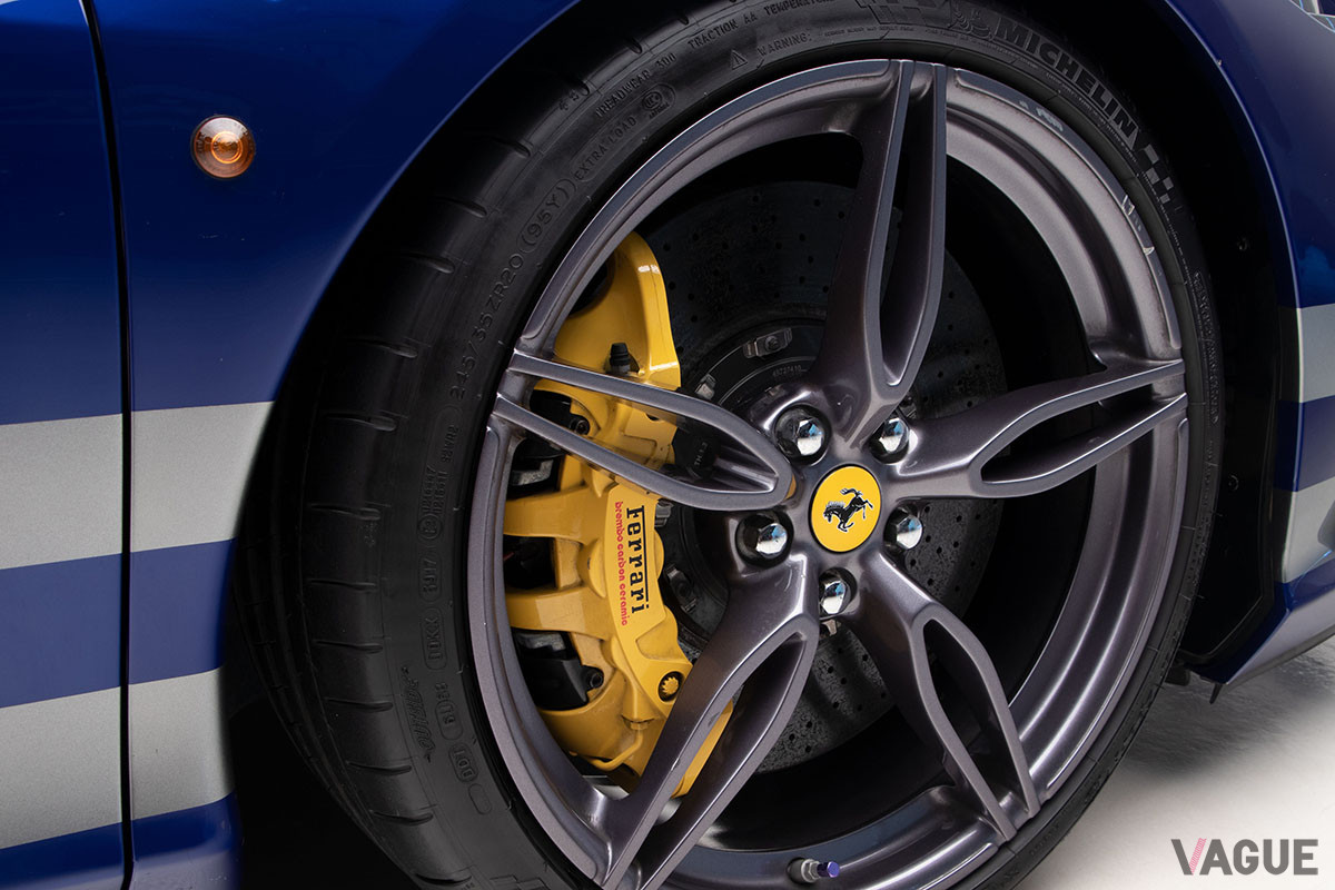 約5410万円で落札されたフェラーリ「458スペチアーレA」（C）2021 Courtesy of RM Sotheby's