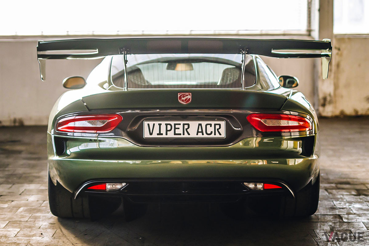 約2080万円で落札されたダッジ「バイパーACR」（C）2021 Courtesy of RM Sotheby's