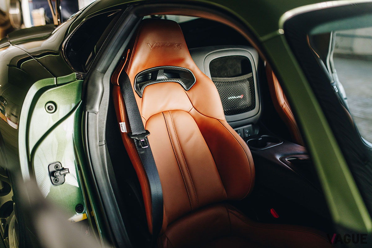 約2080万円で落札されたダッジ「バイパーACR」（C）2021 Courtesy of RM Sotheby's