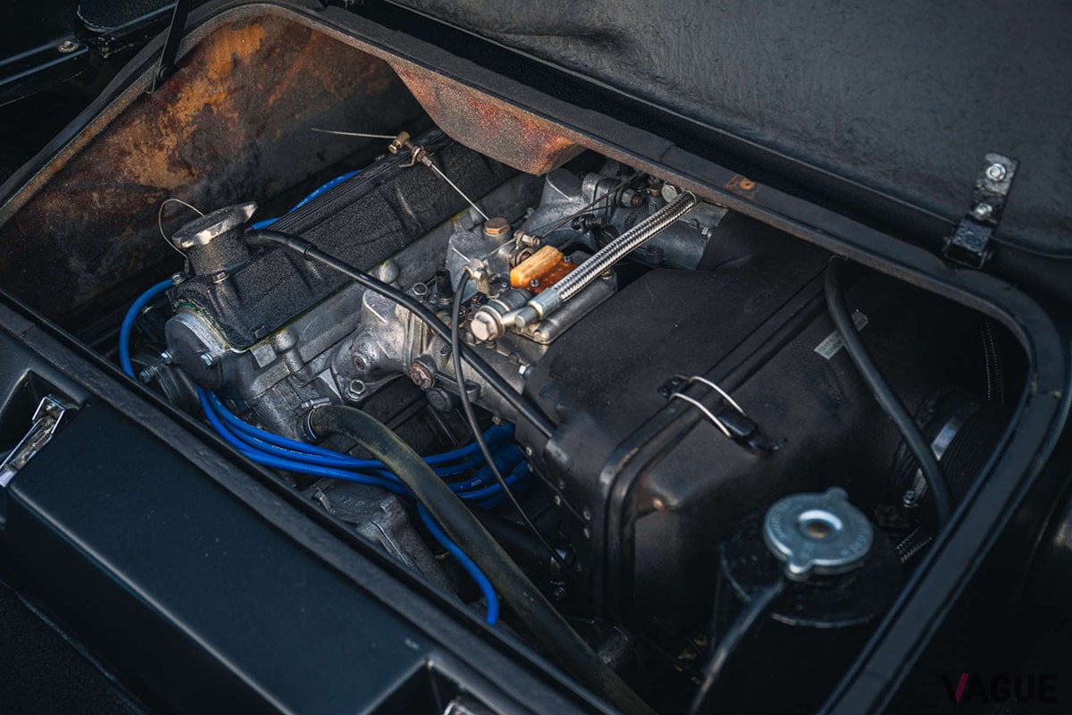 約990万円で落札されたロータス「エスプリS2 JPS」（C）Silverstone Auctions Limited 2021