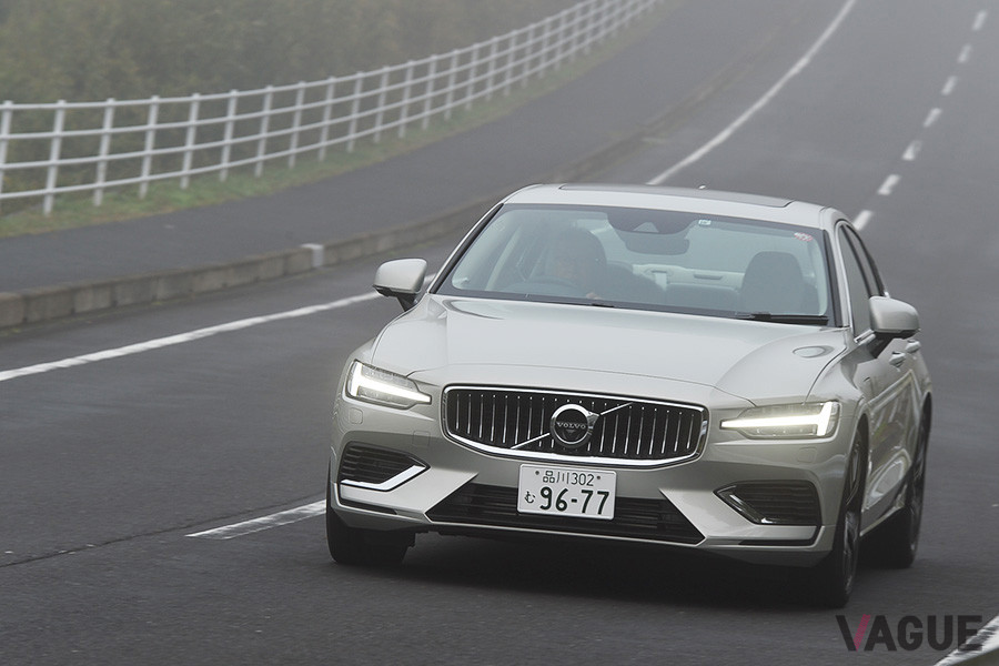 S60 T6ツインエンジンAWDの走り