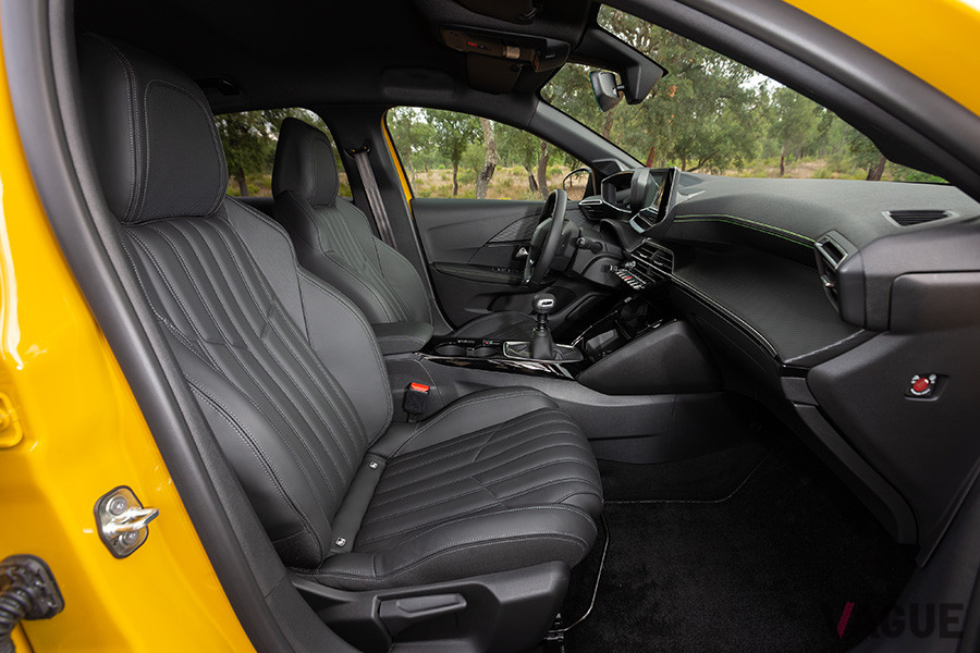 2020年に日本上陸予定の新型「208」のフロントシート