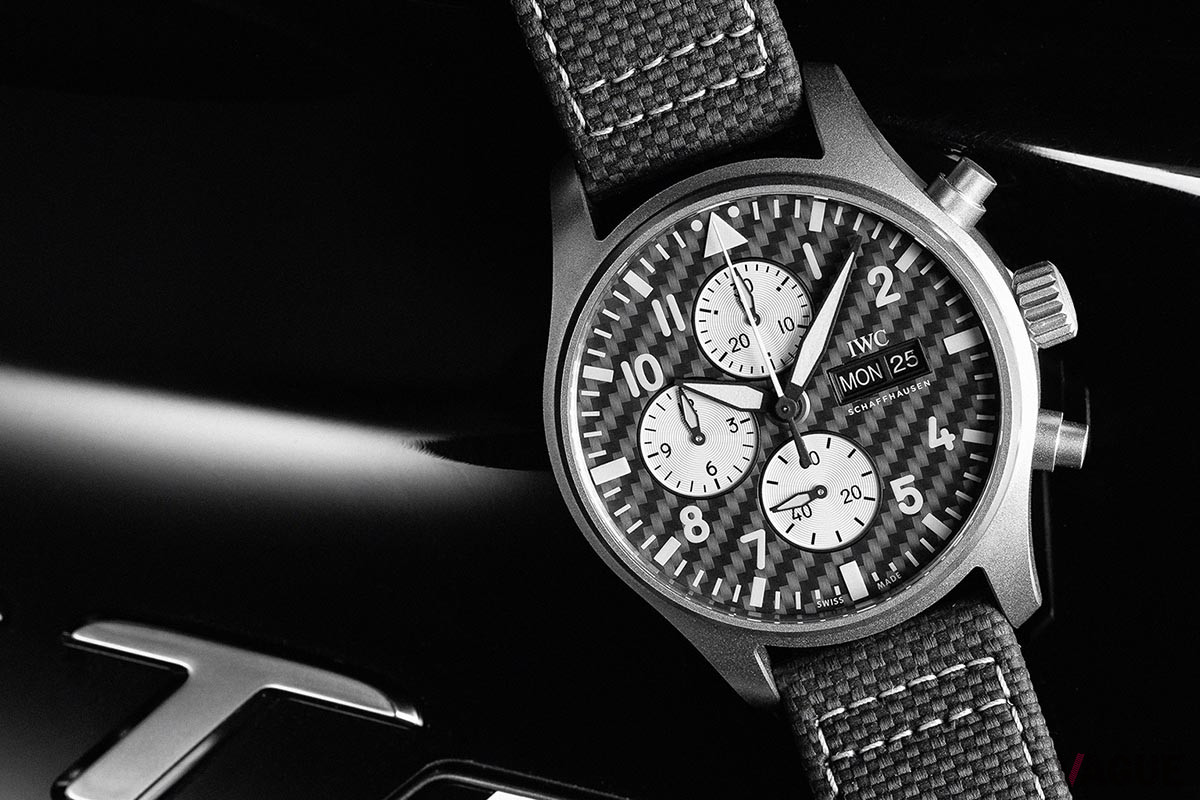 IWCシャフハウゼンとメルセデスAMGのパートナーシップを記念した「パイロット・ウォッチ・クロノグラフ "AMG"」