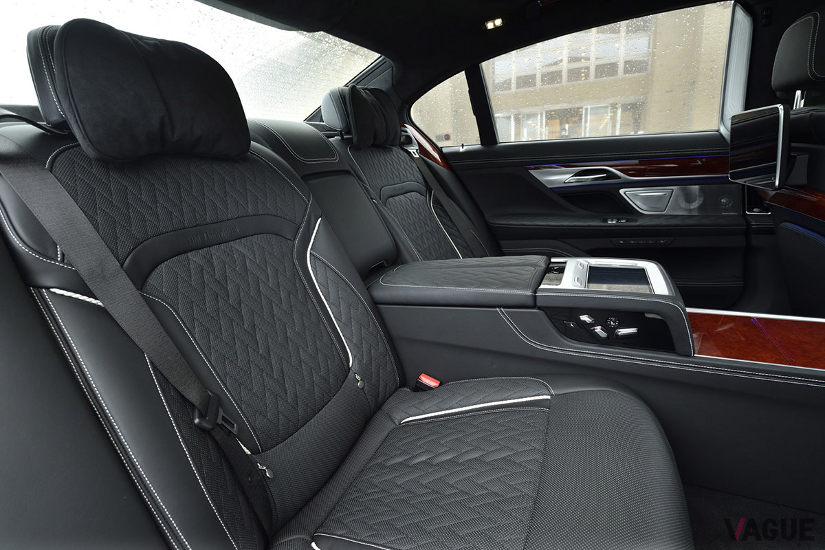 7シリーズ・ロングがベースとなっているので、ショーファードリブン的に使用することももちろん可能だ