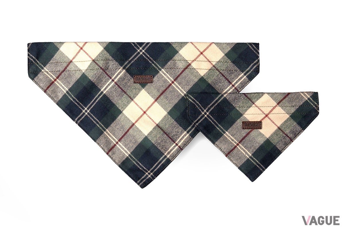 バブアー社製タータン柄犬用バンダナは3960円（消費税込）