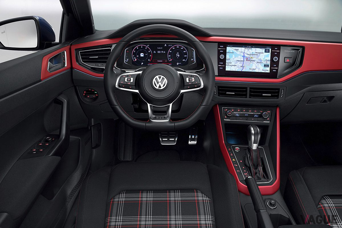 VW現行型「ポロGTI」のインパネ
