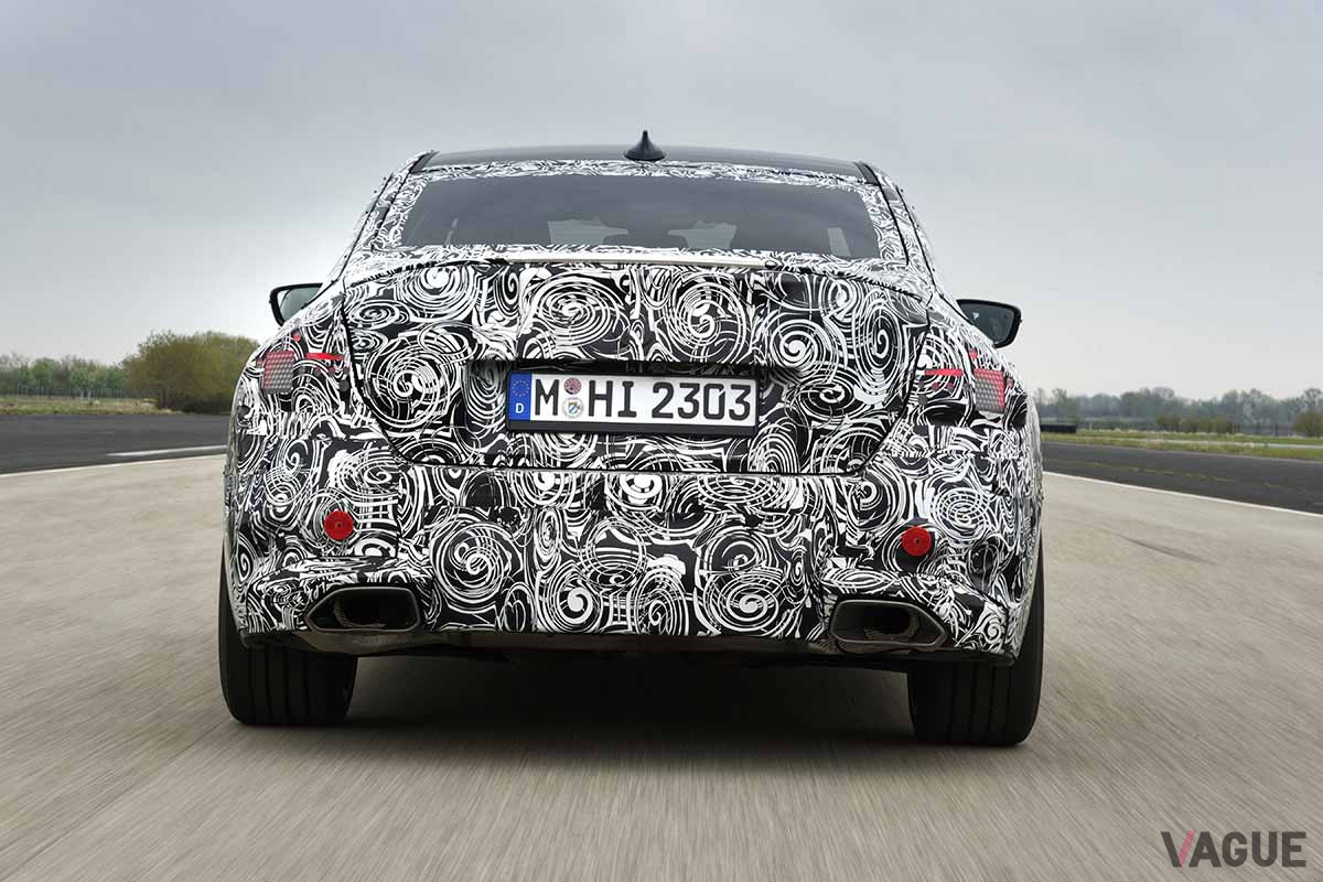 最終テストをおこなっているBMW新型「2シリーズクーペ」