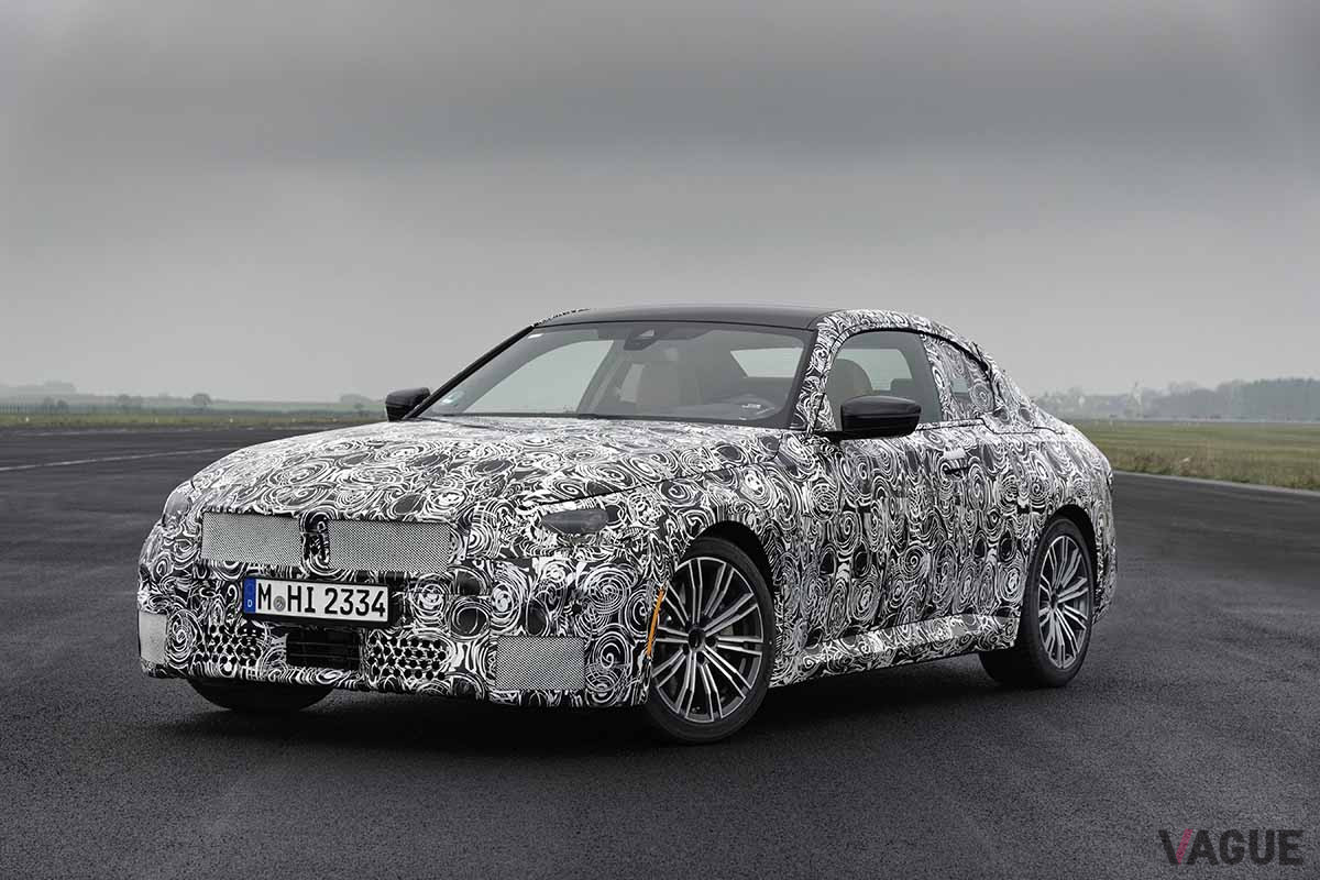 最終テストをおこなっているBMW新型「2シリーズクーペ」