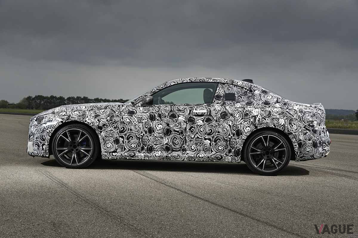 最終テストをおこなっているBMW新型「2シリーズクーペ」