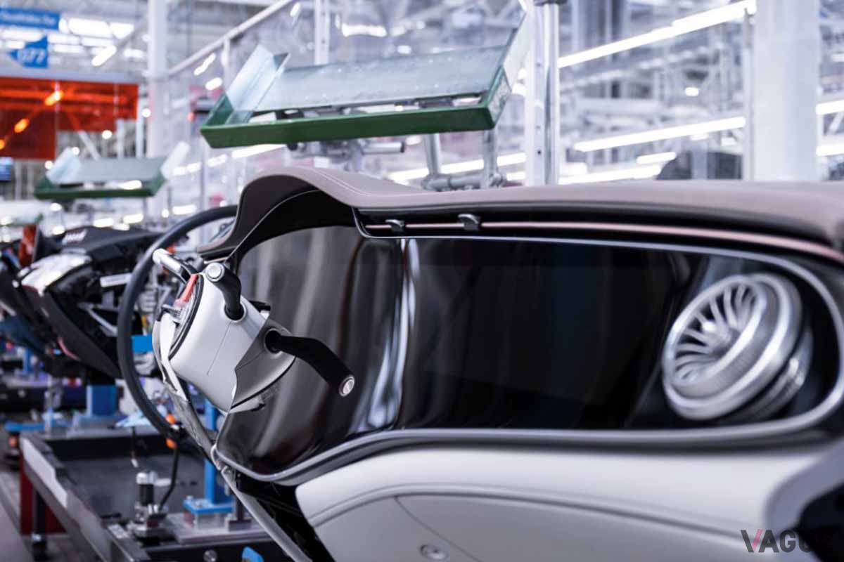 ドイツ・ジンデルフィンゲンにあるメルセデス工場「ファクトリー56」で生産されるメルセデス・ベンツ「EQS」