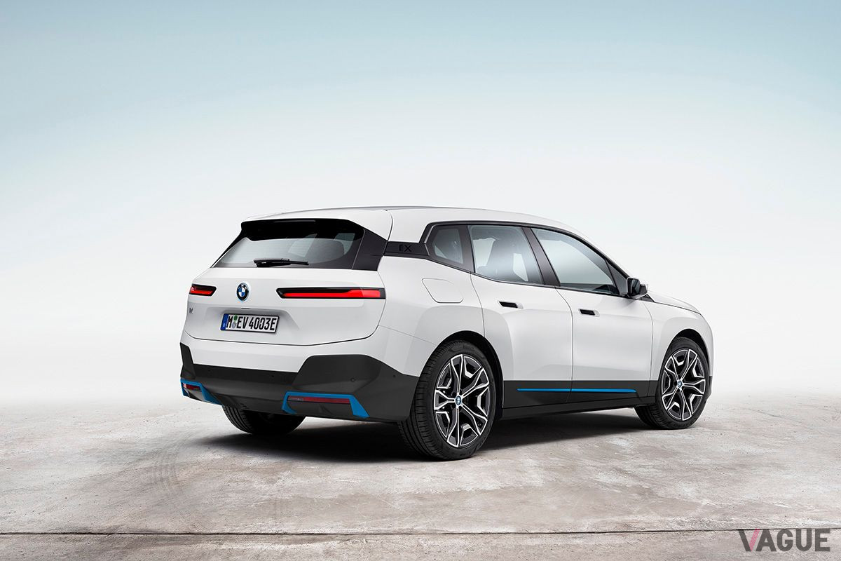 BMW「iX」