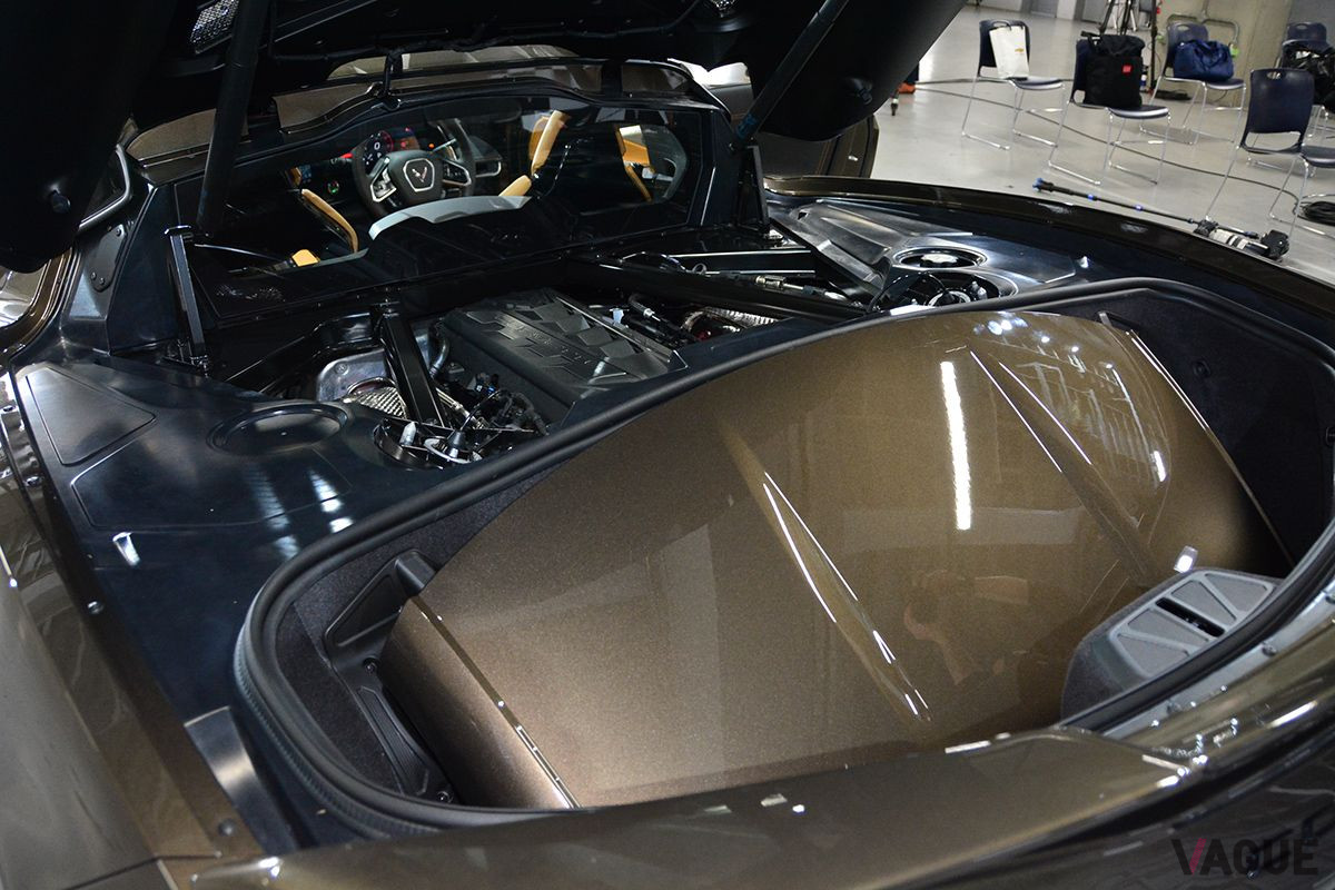 新型「シボレー コルベット 2LT」のエンジン