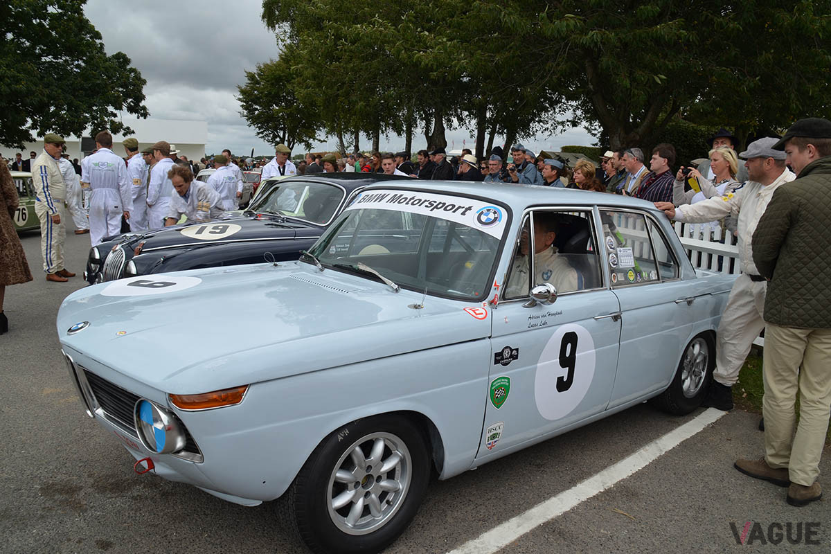 グッドウッド・リバイバル2015に、BMWのデザイン責任者A.ホーイドンク氏の運転で出場した「1800TISA」